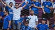 Torcida do Cruzeiro em La Fortaleza, em Lanús (foto: Gustavo Aleixo/Cruzeiro)