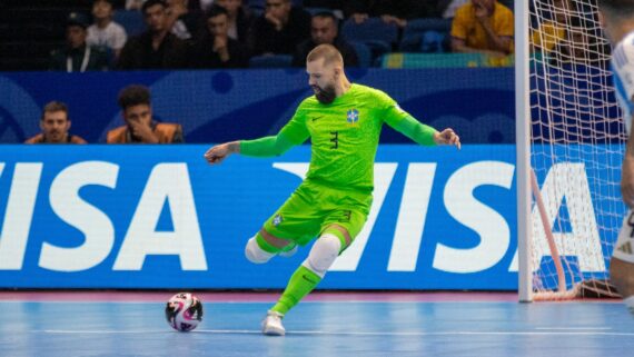 Goleiro Willian em ação durante final entre Brasil e Argentina (foto: Leto Ribas/CBF)