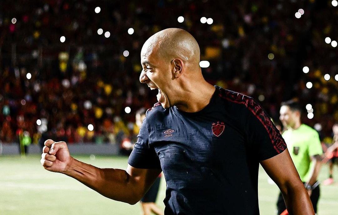 Pepa, técnico do Sport - (foto: Paulo Paiva/Sport Clube do Recife)