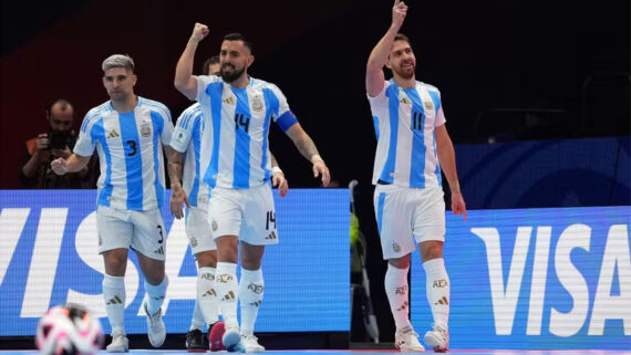 Seleção da Argentina na Copa do Mundo de Futsal 2024 (foto: Alex Caparros - FIFA/FIFA via Getty Images)