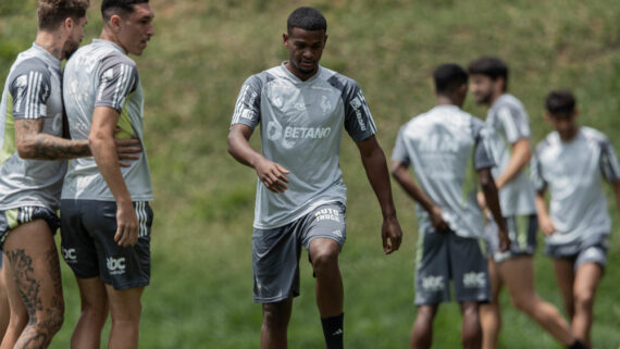 Jogadores do Atlético durante treinamento na Cidade do Galo (15/10) (foto: Pedro Souza/Atlético)