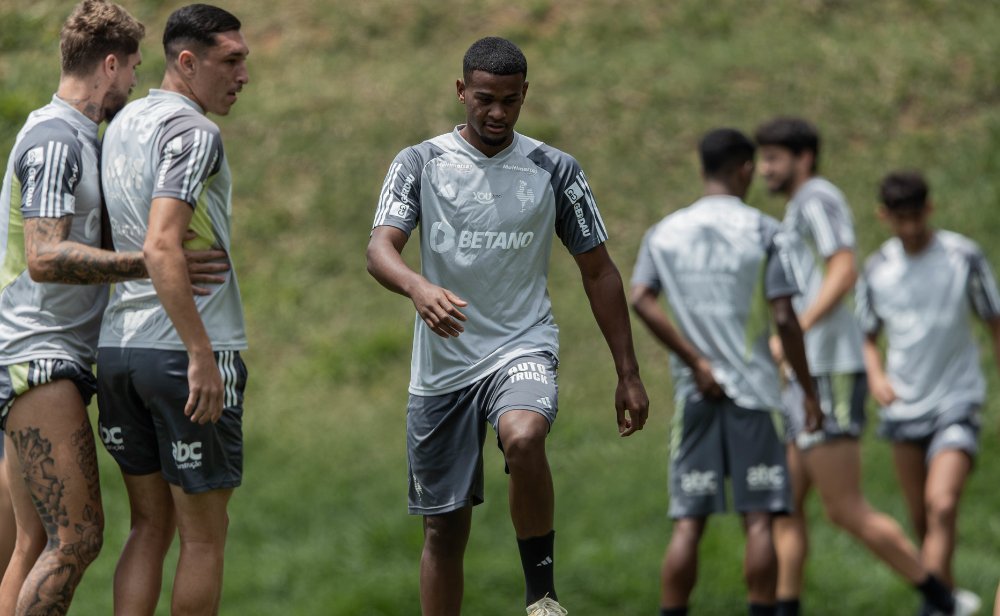 Jogadores do Atlético durante treinamento na Cidade do Galo (15/10) (foto: Pedro Souza/Atlético)
