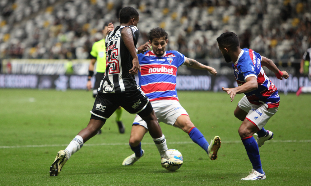 Lance de Atlético 1 x 1 Fortaleza na Arena MRV, pelo Brasileiro de 2024 - (foto: Edesio Ferreira/EM/D.A. Press)