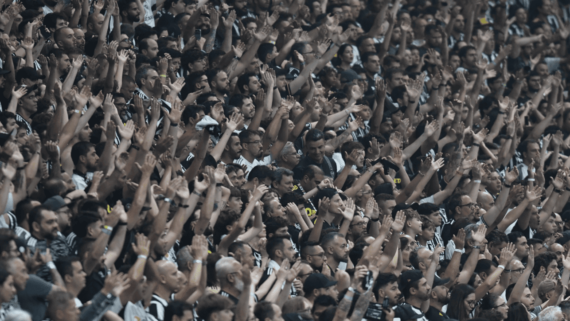 Torcedores do Atlético na Arena MRV (foto: Alexandre Guzanshe/EM/D.A Press)