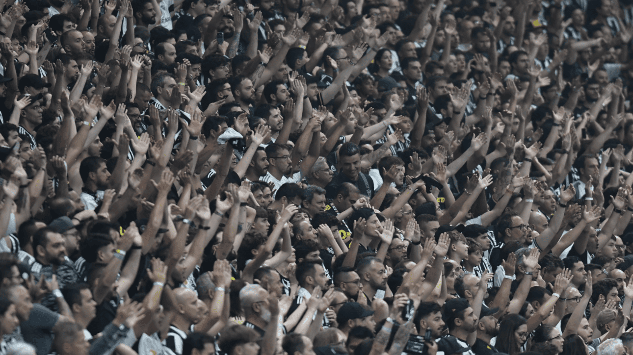 Torcedores do Atlético na Arena MRV (foto: Alexandre Guzanshe/EM/D.A Press)