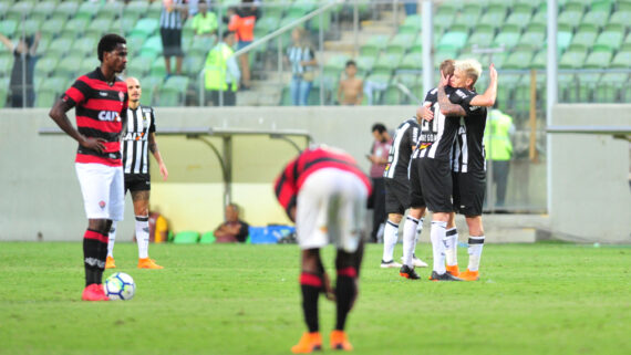 Jogadores do Atlético comemoram gol diante do Vitória no Independência, pelo Campeonato Brasileiro de 2018 (foto: Ramon Lisboa/EM/D.A Press)