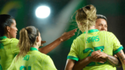 Jogadoras da Seleção Brasileira Feminina comemorando gol diante da Colômbia, em amistoso (foto: Divulgação/Seleção Feminina)