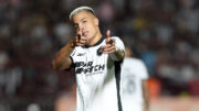 Cria do América, atacante Carlos Alberto comemora gol pelo Botafogo no Brasileiro de 2024 (foto: Vítor Silva/Botafogo)