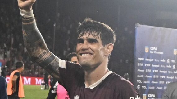 Ezequiel Muñoz, jogador do Lanús (foto: Reprodução)