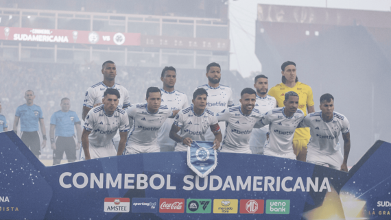 Jogadores do Cruzeiro na Copa Sul-Americana (foto: Gustavo Aleixo/Cruzeiro)