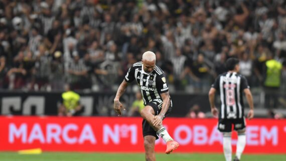 Deyverson comemora gol do Atlético na Libertadores (foto: Deyverson comemora gol do Atlético na Libertadores)