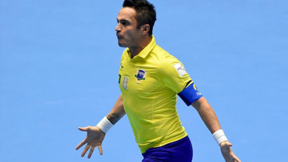 Falcão em ação pelo Brasil na Copa do Mundo de Futsal de 2016, na Colômbia (foto: AFP/GUILLERMO LEGARIA)