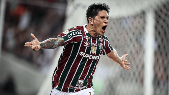 Cano, do Fluminense, comemorando gol contra o Athletico-PR, pelo Brasileiro (foto: Marcelo Gonçalves/Fluminense)