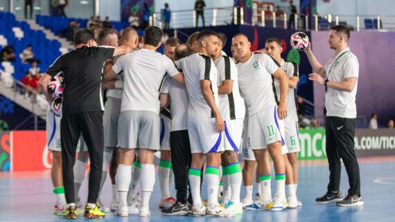 Seleção Brasileira de Futsal na Copa do Mundo de 2024 (foto: Leto Ribas/CBF)