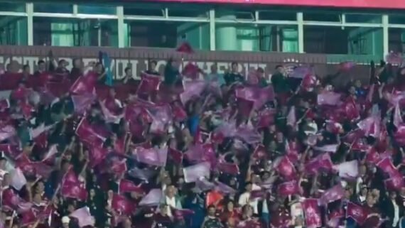 Torcida do Lanús (foto: Divulgação)