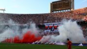 Torcida do River Plate no Monumental de Núñez (foto: Alejandro Pagni/AFP)