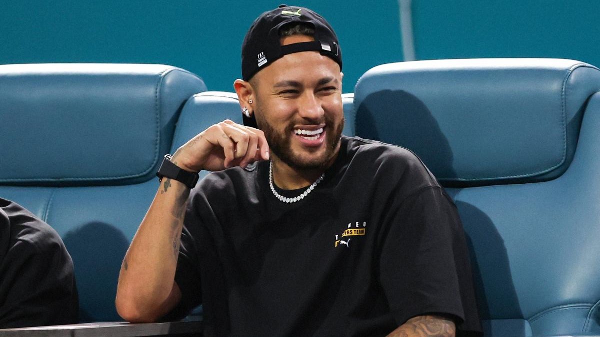 Neymar não é mais o único brasileiro no Top 10 dos jogadores mais bem pagos do mundo (foto: Megan Briggs / GETTY IMAGES NORTH AMERICA / Getty Images via AFP)