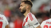 Germán Pezzela, zagueiro titular absoluto do River Plate, sofreu fratura próxima ao ouvido esquerdo (foto: Alejandro Pagni/AFP)