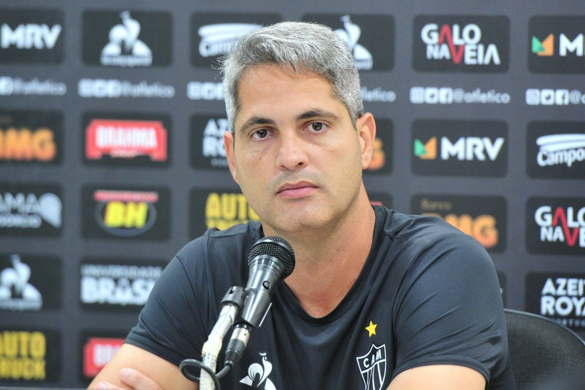 Rodrigo Santana em entrevista como treinador do Atlético (foto: Ramon Lisboa/EM/D.A Press)