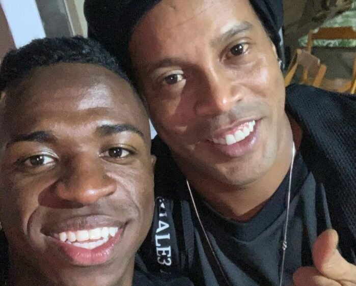 Vinicius Junior e Ronaldinho Gaúcho (foto: Reprodução/Instagram)