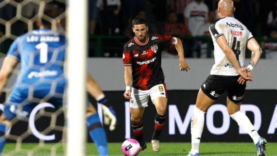 Vasco foi derrotado por 3 a 0 pelo São Paulo nessa quarta-feira (foto: Rubens Chiri / São Paulo FC)