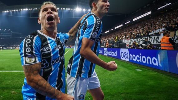 Soteldo e Villasanti são desfalques do Grêmio no jogo contra o Atlético (foto: Lucas Uebel/Grêmio FBPA)