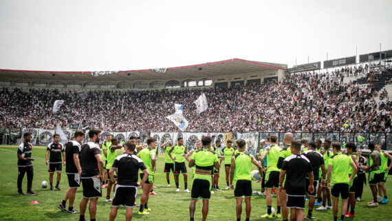 Treino aberto do Vasco em São Januário, no Rio de Janeiro, nesta sexta-feira (18/10) (foto: Matheus Lima/Vasco e Dikran Sahagian/Vasco)