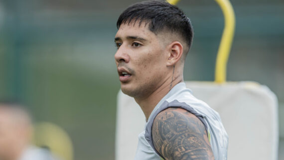 Matías Zaracho durante treinamento com bola no Atlético (foto: Pedro Souza/Atlético)