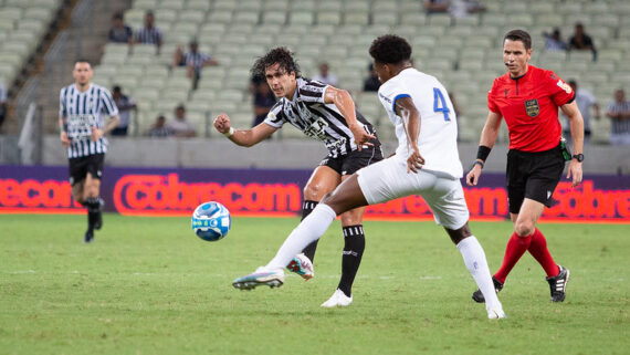 No primeiro turno, Avaí venceu o Ceará por 1 a 0 (foto: Felipe Santos/cearasc.com)