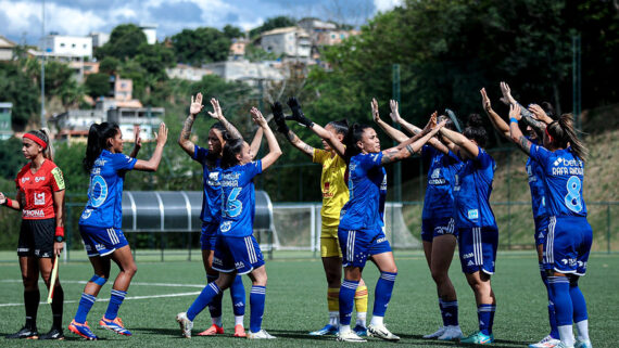 Cruzeiro vem de goleada, por 6 a 0, sobre o Nacional VRB, pela semifinal do Mineiro Feminino (foto: Gustavo Martins/ Cruzeiro)