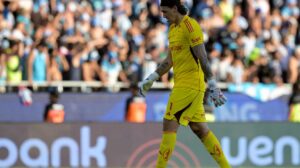 Goleiro Cássio, do Cruzeiro, na final da Copa Sul-Americana de 2024 contra o Racing - Crédito: 