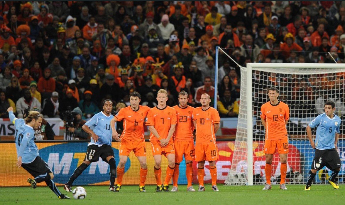 Uruguai e Holanda (foto: AFP PHOTO / PEDRO UGARTE)
