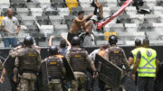 Polícia Militar foi acionada e auxiliou a segurança da Arena MRV durante Atlético x Flamengo (foto: Leandro Couri/EM/D.A.Press)