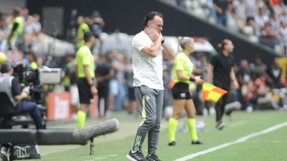 Milito, técnico do Atlético, na final da Copa do Brasil (foto: Alexandre Guzanshe/EM/D.A Press)