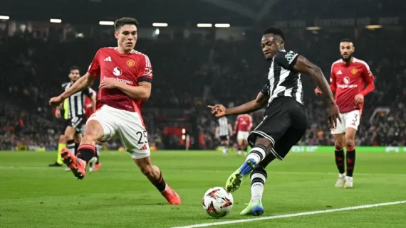 United ganhou do PAOK por 2 a 0 (foto: Oli SCARFF/AFP)