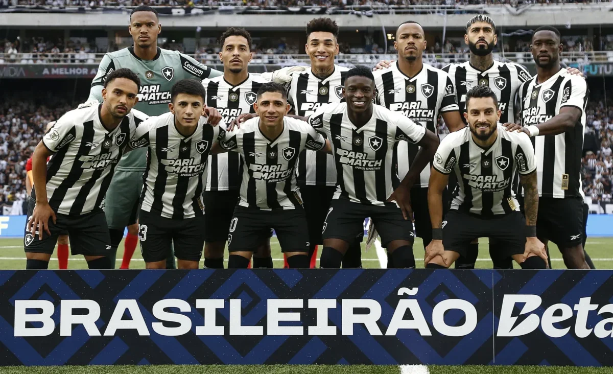 Botafogo lidera o Campeonato Brasileiro (foto: Vítor Silva/Botafogo)