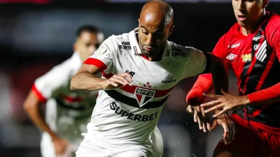 São Paulo em jogo pelo Brasileiro (foto: Divulgação/São Paulo)