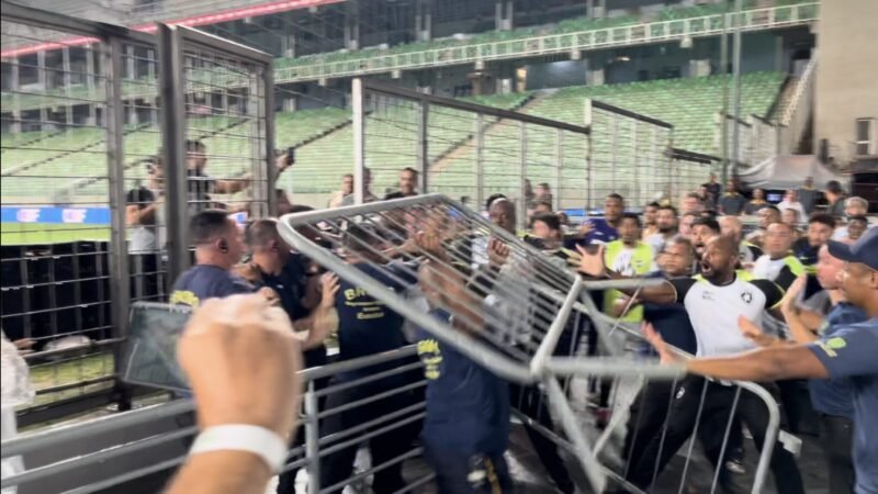 Seguranças do Independência e do Botafogo se envolveram em confusão após jogo contra o Atlético (foto: Pedro Bueno / No Ataque)