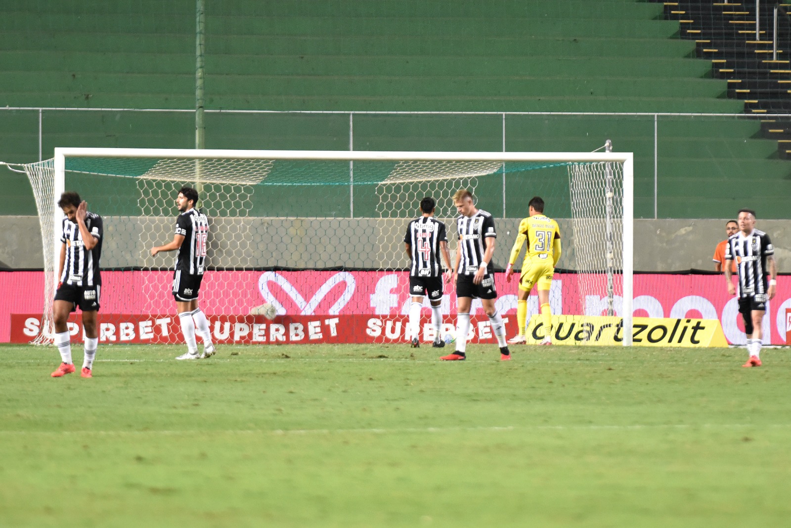 Com reservas, Atlético perde para Juventude e amplia jejum antes de final - 