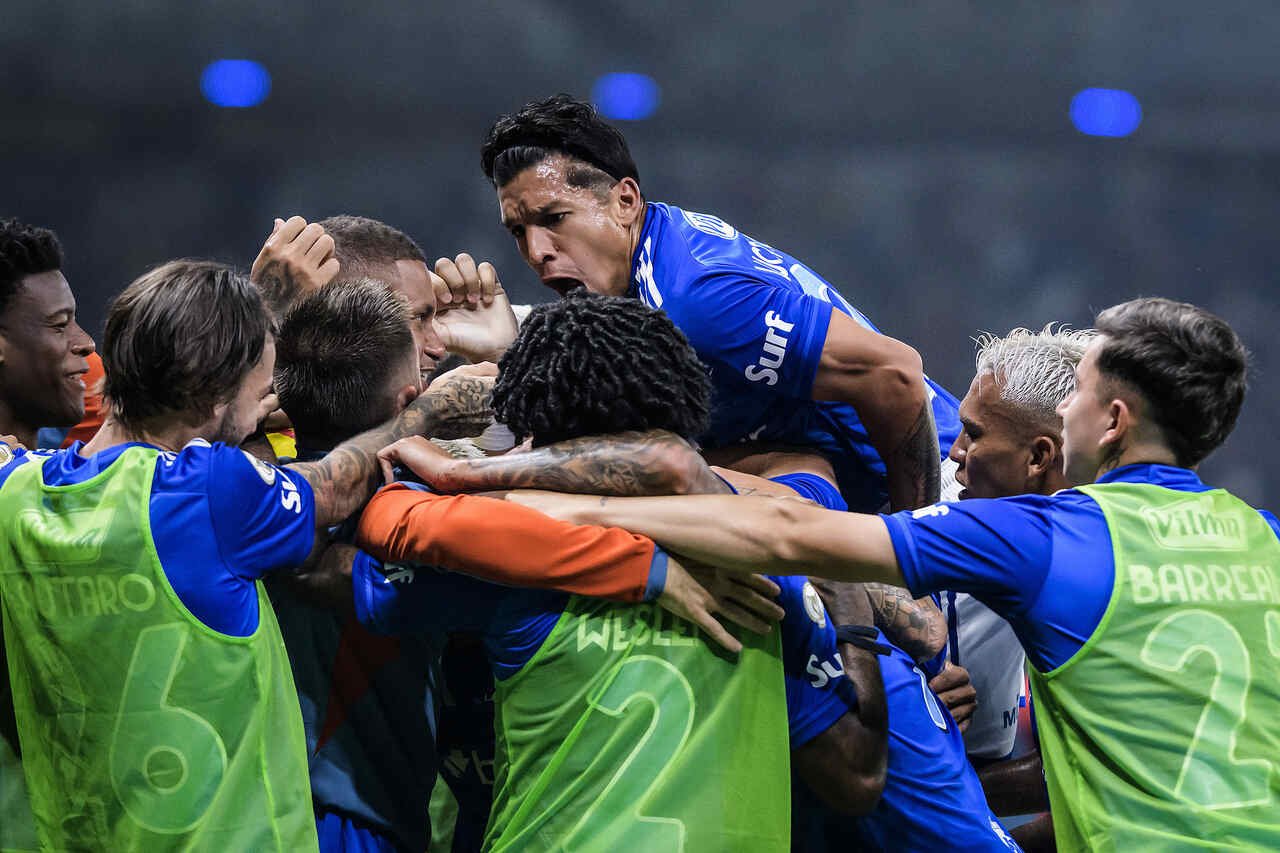 Cruzeiro em jogo da Série A (foto: Foto: Gustavo Aleixo / Cruzeiro)