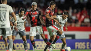 O São Paulo recebeu o Atlético-MG neste sábado, 23/11, pelo Brasileirão. Veja como o Jogada10 avaliou a performance dos são-paulinos, que ficaram no 2 a 2. Foto: Pedro Souza / Atlético - Crédito: 