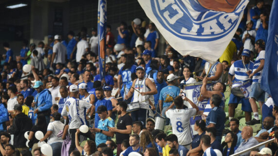 Torcida do Cruzeiro no Independência (foto: Ramon Lisboa/EM/D.A.Press)