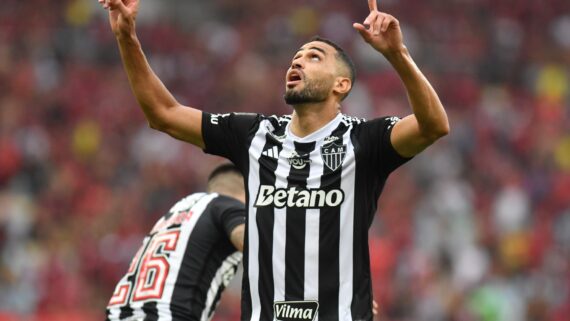 Alan Kardec comemora gol pelo Atlético (foto: Alexandre Guzanshe/EM/DA.Press)