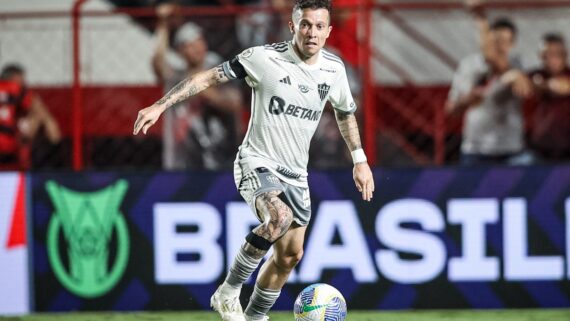 Bernard em campo do Atlético (foto: Pedro Souza/Atlético)