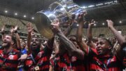 Jogadores do Flamengo celebram título da Copa do Brasil sobre o Atlético, na Arena MRV (foto: Alexandre Guzanshe/EM/D.A Press)