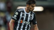 Scarpa em campo pelo Atlético contra o Flamengo (foto: Pedro Souza/Atlético)