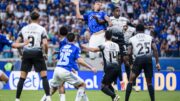 Lance do jogo entre Cruzeiro e Corinthians (foto: Gustavo Aleixo/Cruzeiro)