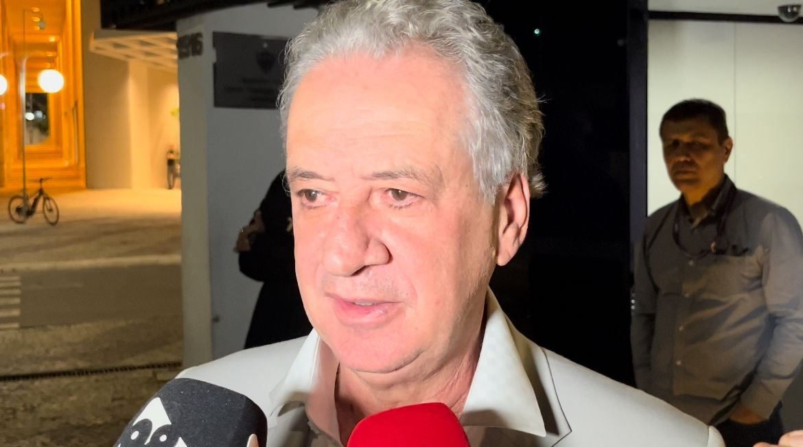 Sérgio Coelho, presidente do Atlético, durante entrevista (foto: Lucas Bretas / No Ataque)