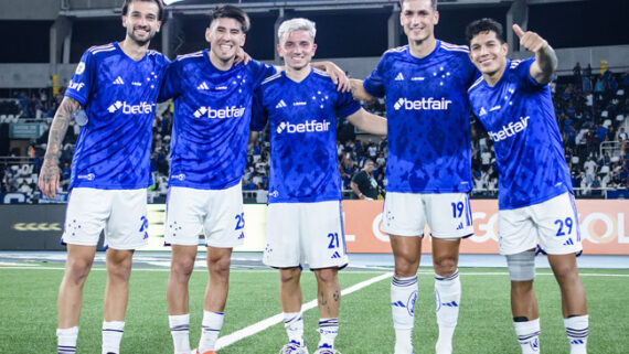 Lautaro Díaz, Lucas Villalba, Álvaro Barreal, Juan Dinneno e Lucas Romero: argentinos do elenco do Cruzeiro (foto: Gustavo Aleixo/Cruzeiro)