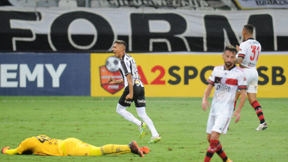 Zaracho comemora gol do Atlético em goleada sobre o Flamengo pelo Campeonato Brasileiro de 2020 (foto: Alexandre Guzanshe/EM/D.A Press)